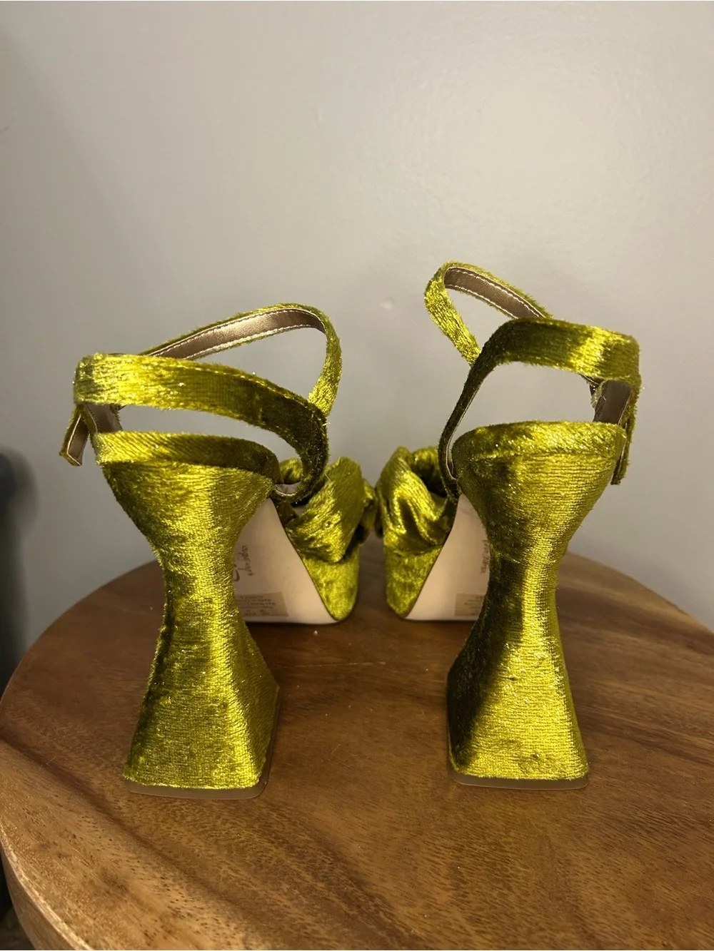 NWOT Jeffrey Campbell Olive Green Velvet Platform Heeled Sandals